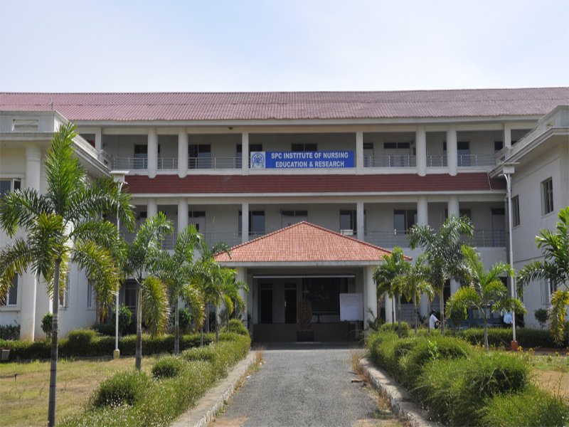 Salem-Polyclinic-College-of-Nursing-1.jpg
