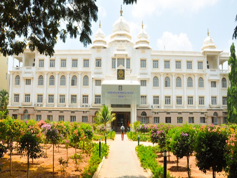 Sri-Devaraj-Urs-College-of-Nursing-1.jpg